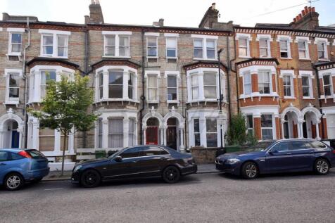 2-bed flat on Kenwyn Road, Clapham, SW4 , £2,300/mo