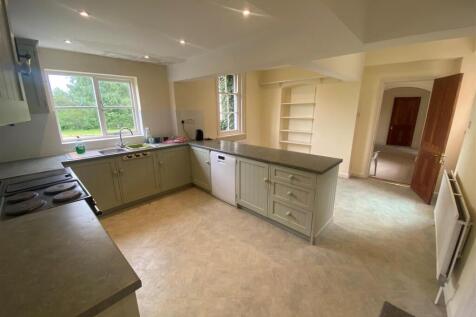 IMG_8747 - Kitchen.jpg