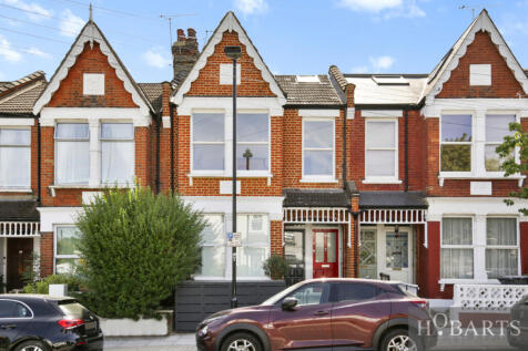 4 Bedroom Split-Level Maisonette for Sale with Ow