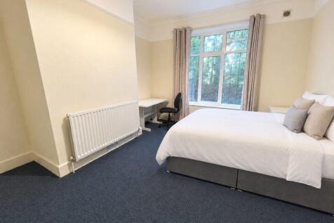STUDENT SIX DOUBLE BEDROOMS, BOURNEMOUTH- 17GER photo 5
