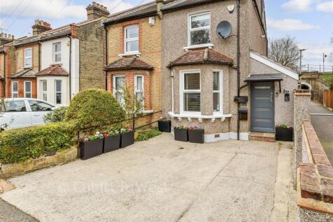 Driveway/Parking