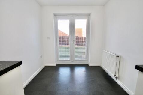 Nightingale Road, Guisborough, North Yorkshire, TS14 photo 5