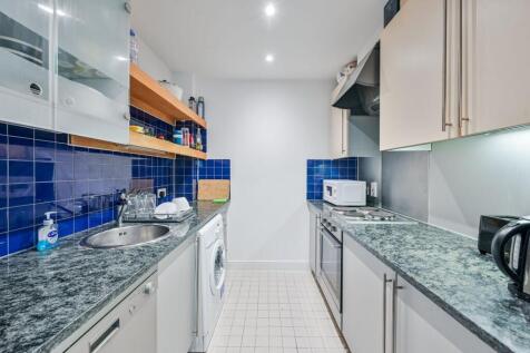 London, E1 - property photo
