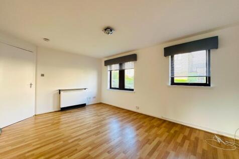 Albion Street, Coatbridge, Lanarkshire, ML5 photo 3