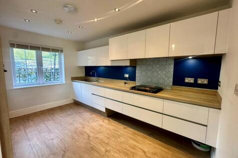 Celadon Drive, Coalville photo 3