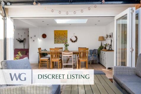 Discreet Listing