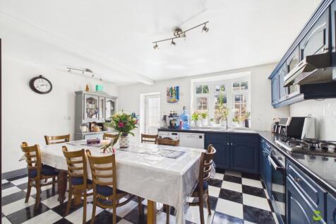 Presented by Kevin at EweMove Abbey Wood and Belve