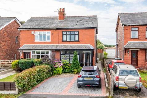 Chorley, PR7 - property photo