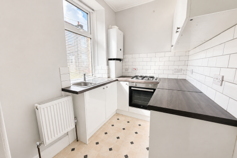 Thorn Street, Haworth, Keighley, BD22 8AA photo 4