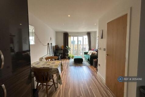 Lounge/Kitchen