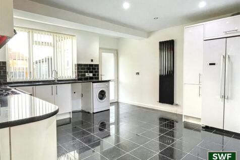Kitchen1.jpg