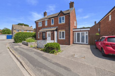 2 Bedroom Semi Detached House for Sale