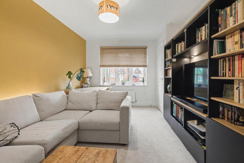 Living Room - Ang...