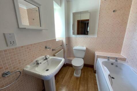 market ave 31 bathro