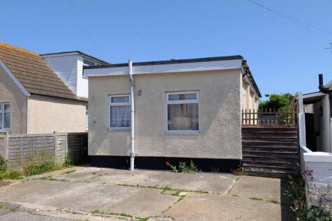 Clacton-on-sea, CO15 - property photo
