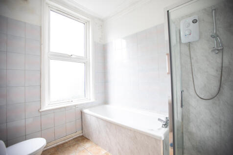 Denison Road, Woodhouse, Leeds photo 4