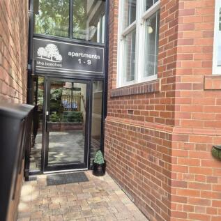 St. Helens Road, Leigh WN7 3UA photo 4