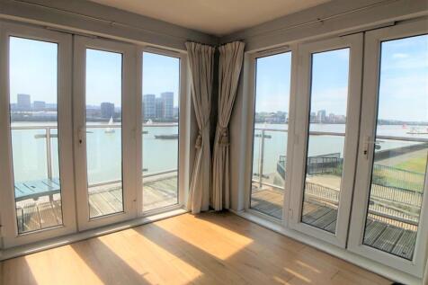 The Reflection, Woolwich Manor Way, E16 photo 3