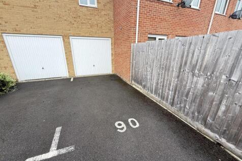Garage &amp; Parking Space