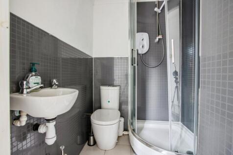 Annex Shower Room