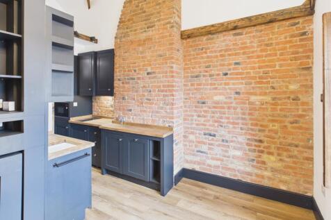 Apartment 7 Crown House, The Bridge, Stow Bridge, Norfolk photo 4
