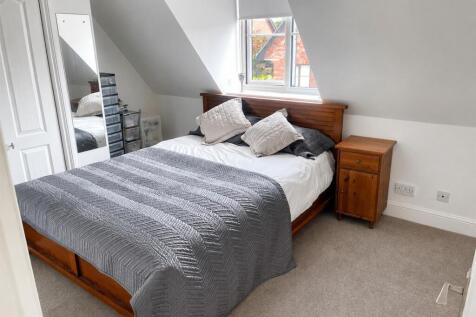 Turnberry Drive 2.jpg