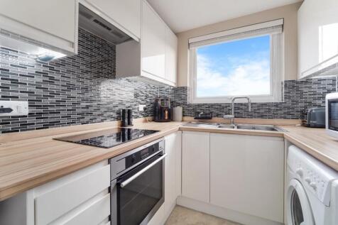 PACKHAM COURT (19).jpg