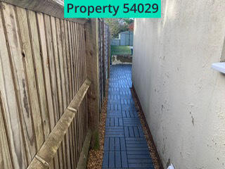 Passage to rear garden