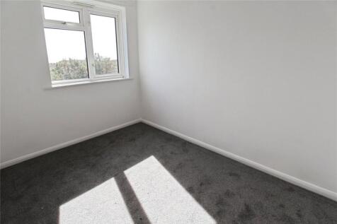 Courtlands Road, Portland, Dorset, DT5 photo 4