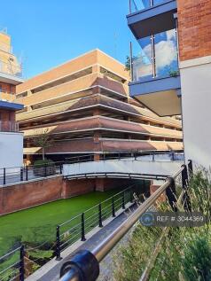 10_building_exterior