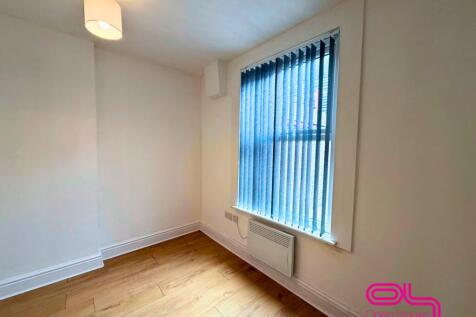 Flat ,  St. Georges Road, Bolton photo 3