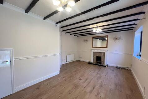 Wych Elm Drive, Leamington Spa photo 3
