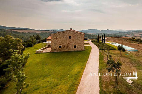 Prestigious-Luxury-Farm-for-sale-near-Volterra-47-1200 copia