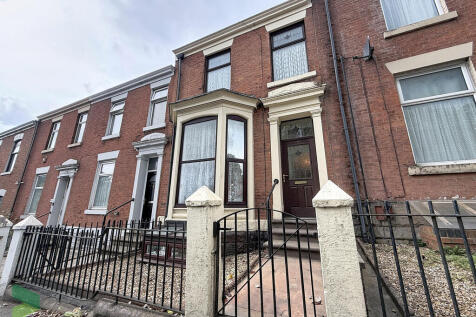 Blackburn, BB2 - property photo