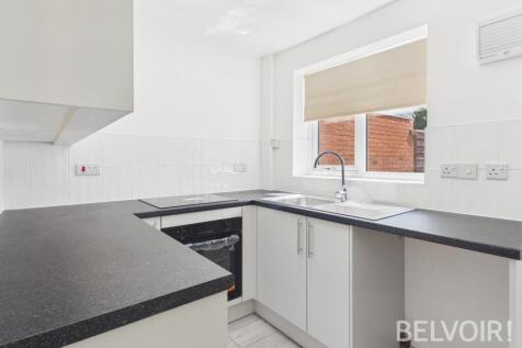 Easby Close, Western Downs, Stafford, ST17 photo 3