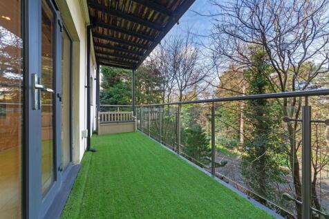 Apartment 4, The Edge 15.jpg