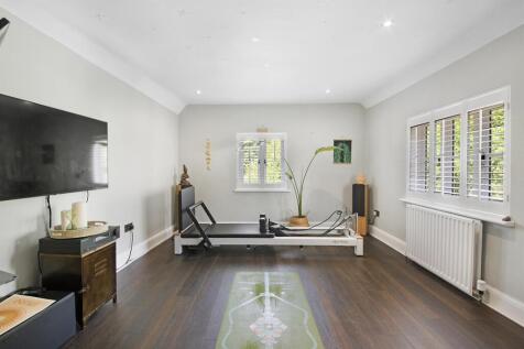 CHURCH END, 11-118.jpg