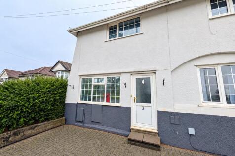 Tidy Suburban House 