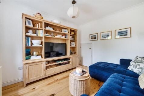 Terrace Road North, Binfield, Bracknell, Berkshire, RG42 photo 4