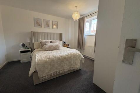 Shaftesbury Drive, Hoyland photo 4