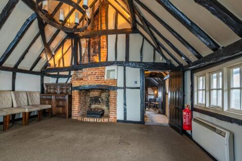 OWEN ISHERWOOD_165 WINDSOR ROAD CHOBHAM GU24 8QS