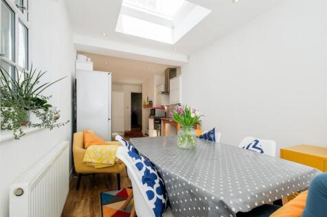 13 Sylvan Road, Wanstead-13_web.jpg