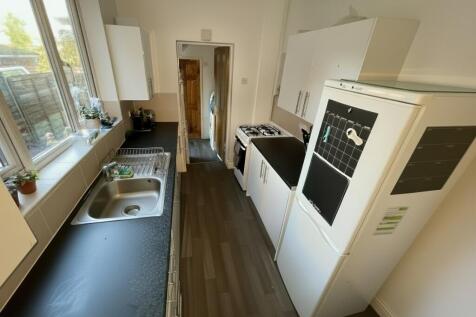 Alton Road - 4 bed, Selly Oak, West Midlands, B29 photo 4