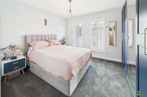 CAM02615G0-PR0076-STILL015