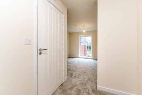 3 Chateau Mews 01...