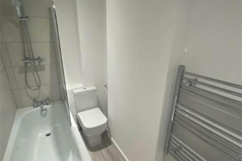 135320339_Bathroom_6
