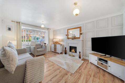 9 GROVEWOOD GARDENS-48.jpg