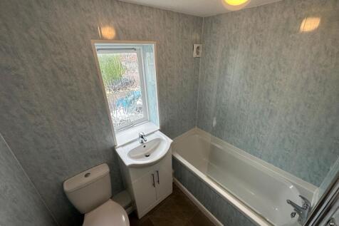 Redding Close, Quedgeley, GL2 photo 5