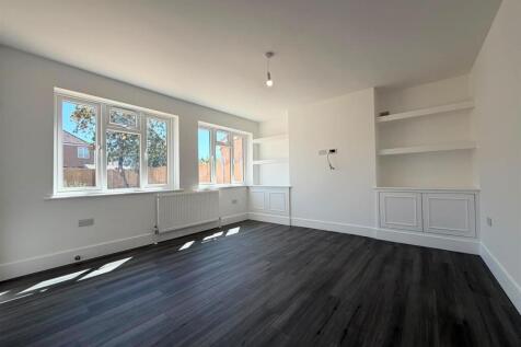 Lime Avenue, Yiewsley, West Drayton photo 3