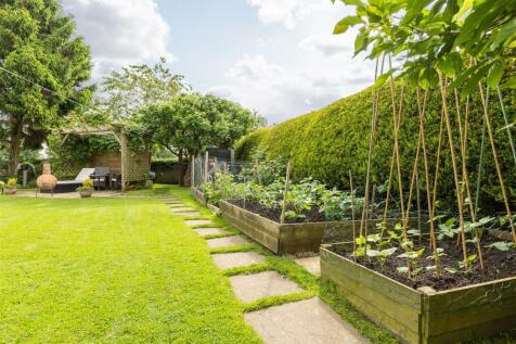 Pasture Lodge External-3.jpg